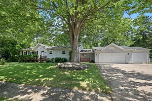 4960 Havana Ave SW, Wyoming, MI 49509 - Photo 2