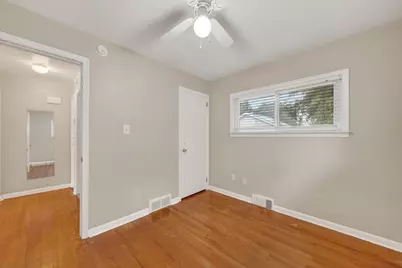 29360 Howard Avenue, Madison Heights, MI 48071 - Photo 24