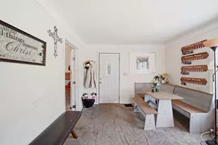 727 Oak St, Adrian, MI 49221 - Photo 8