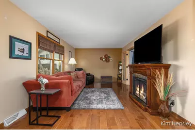 1594 Louva Court, Belding, MI 48809 - Photo 6