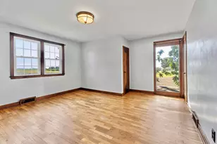 8040 Territorial Rd, Watervliet, MI 49098 - Photo 30