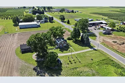 8040 Territorial Road, Watervliet, MI 49098 - Photo 42