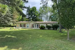 270 Kathy Dr, Coldwater, MI 49036 - Photo 1