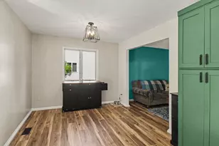 2250 Eads Pl, Howell, MI 48843 - Photo 6