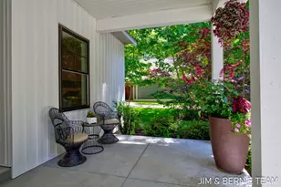 6225 Lighthouse Ct, Saugatuck, MI 49453 - Photo 4