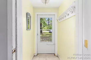 1267 Chatterson Rd, Muskegon, MI 49442 - Photo 6
