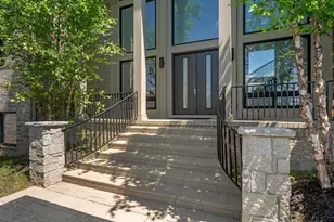 5636 Meadow Ln, Ann Arbor, MI 48105 - Photo 4