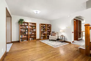 10518 Stadium Dr, Kalamazoo, MI 49009 - Photo 4