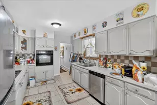 1023 Evanston Dr, Jackson, MI 49202 - Photo 14