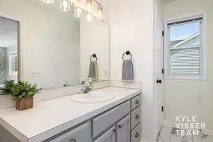 1642 Simmons Ave NE, Grand Rapids, MI 49505 - Photo 14