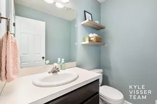 1642 Simmons Ave NE, Grand Rapids, MI 49505 - Photo 10