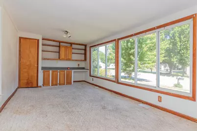 506 E 2nd Street, Lawton, MI 49065 - Photo 10