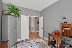 2902 Woodridge Cir NE, Grand Rapids, MI 49525 - Photo 20