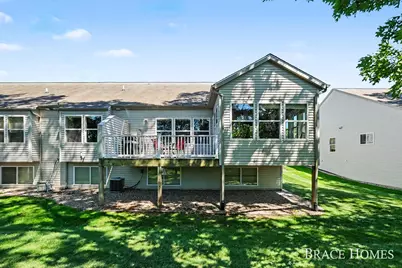 2902 Woodridge Circle NE, Grand Rapids, MI 49525 - Photo 36