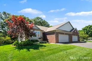2902 Woodridge Cir NE, Grand Rapids, MI 49525 - Photo 38