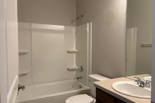 582 Ivyland St, Ann Arbor, MI 48108 - Photo 12
