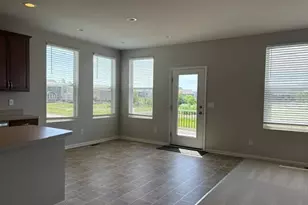 582 Ivyland St, Ann Arbor, MI 48108 - Photo 6