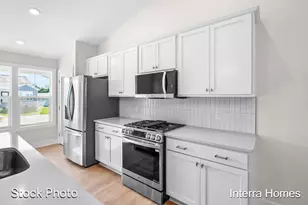1593 N Village Cir, Kalamazoo, MI 49009 - Photo 28