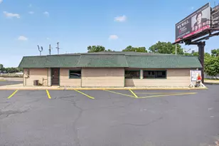 1425 Wildwood Ave, Jackson, MI 49202 - Photo 1