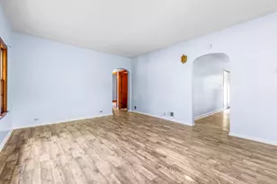 201 Taylor Ave, Battle Creek, MI 49037 - Photo 2