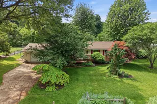 2452 Moore Pl, Howell, MI 48843 - Photo 28
