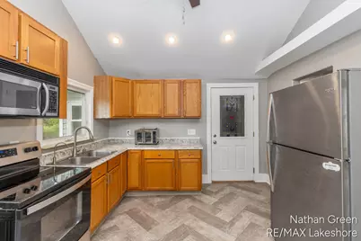 2122 Coats Grove Road, Hastings, MI 49058 - Photo 14
