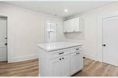 319 N Rowe Street, Ludington, MI 49431 - Photo 18