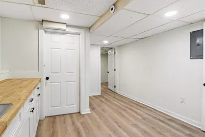 319 N Rowe Street, Ludington, MI 49431 - Photo 34