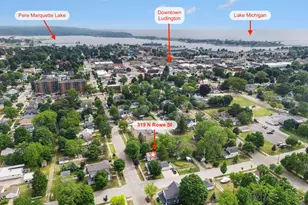 319 N Rowe St, Ludington, MI 49431 - Photo 40