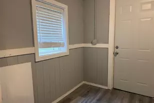 37 E Jefferson St, Newaygo, MI 49337 - Photo 6