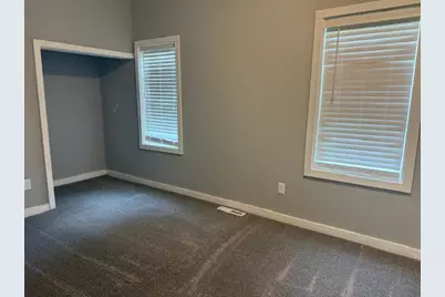 37 E Jefferson Street, Newaygo, MI 49337 - Photo 4