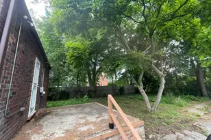 16608 Trinity St, Detroit, MI 48219 - Photo 2