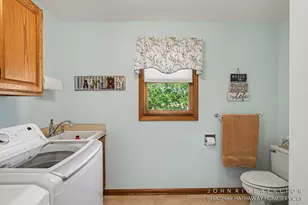 2276 Old Dominion Ct SE, Kentwood, MI 49508 - Photo 20