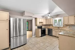 823 Newgate Rd, Kalamazoo, MI 49006 - Photo 8