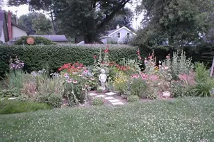 519 E Spruce St, Marshall, MI 49068 - Photo 26