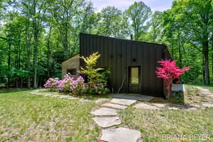 6550 Lake Effect Dr, Holland, MI 49423 - Photo 2