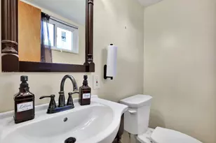 4142 Rivershell Ln, Lansing, MI 48911 - Photo 12