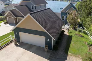 1401 E Crooked Lake Dr, Kalamazoo, MI 49009 - Photo 44