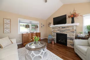 1401 E Crooked Lake Dr, Kalamazoo, MI 49009 - Photo 18
