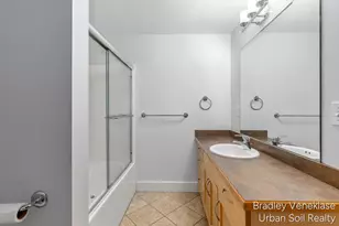600 Broadway Ave NW, Grand Rapids, MI 49504 - Photo 12