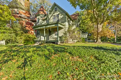 623 Cherry Street SE, Grand Rapids, MI 49503 - Photo 2
