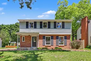 1653 Ridgeview St SE, Grand Rapids, MI 49506 - Photo 2