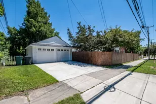 332 Normandy Rd, Royal Oak, MI 48073 - Photo 38