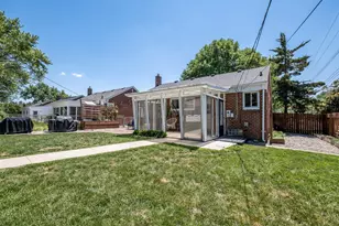 332 Normandy Rd, Royal Oak, MI 48073 - Photo 36