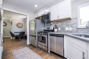 332 Normandy Rd, Royal Oak, MI 48073 - Photo 14