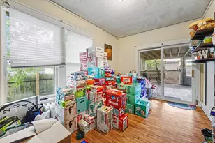 419 W Cass St, Greenville, MI 48838 - Photo 8