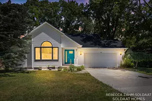 3828 Cook Ct SW, Wyoming, MI 49519 - Photo 2