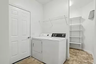 6945 Hunters Creek, Kalamazoo, MI 49048 - Photo 18