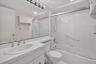 9579 Harbour Cove Ct, Ypsilanti, MI 48197 - Photo 34