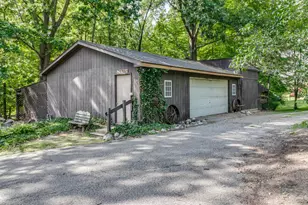 10660 D Dr S, Ceresco, MI 49033 - Photo 4